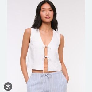 NWT Abercrombie & Fitch White Sleeveless Tie-Front Top + Matching Skort